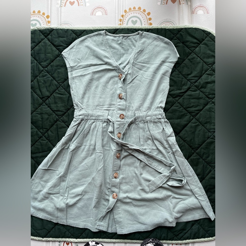 Elegant light green Button-Down Dress